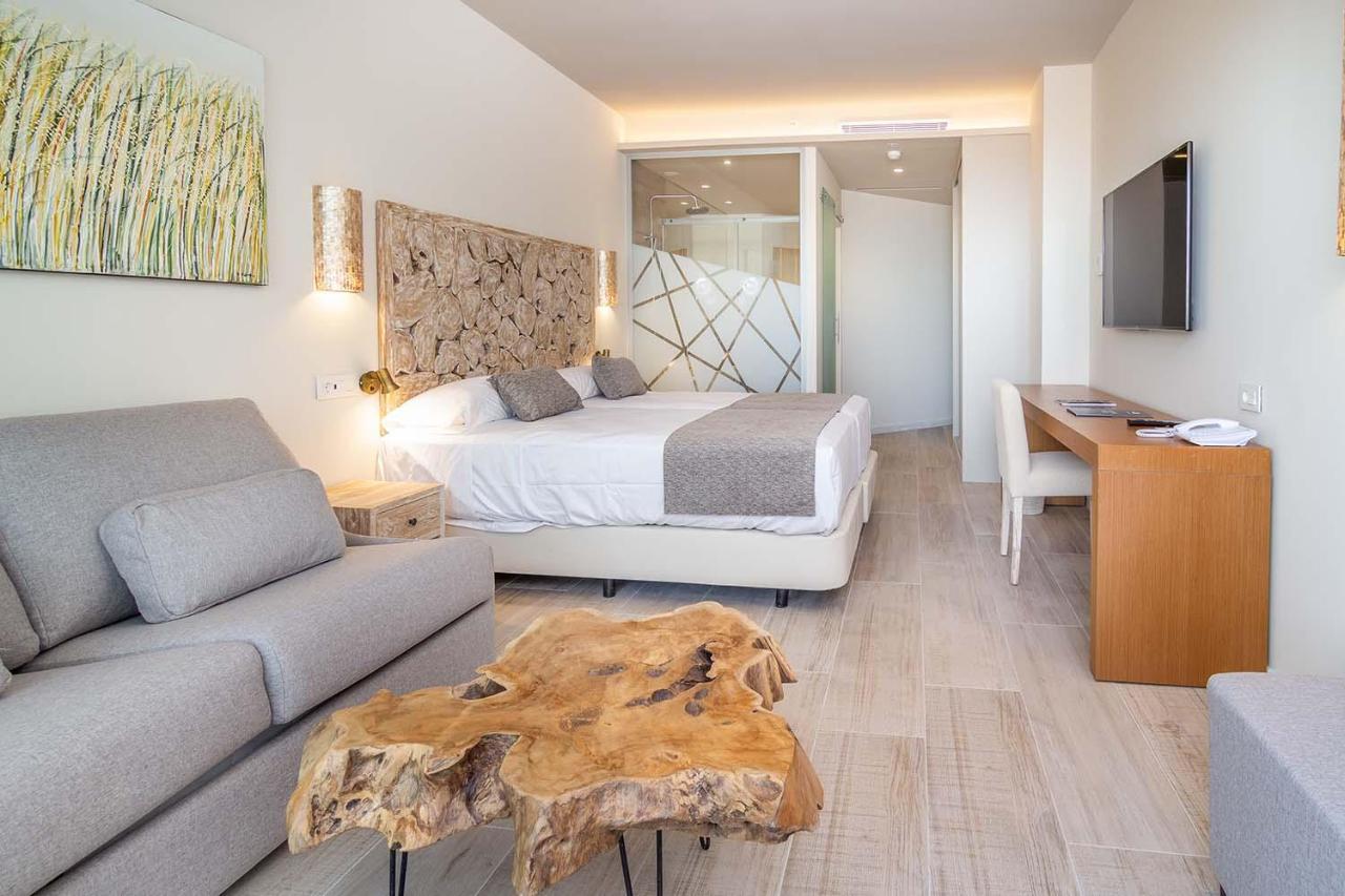 Zahara Beach & Spa By Qhotels - Adults Recommended Захара-де-лос-Атунес Экстерьер фото Deluxe room