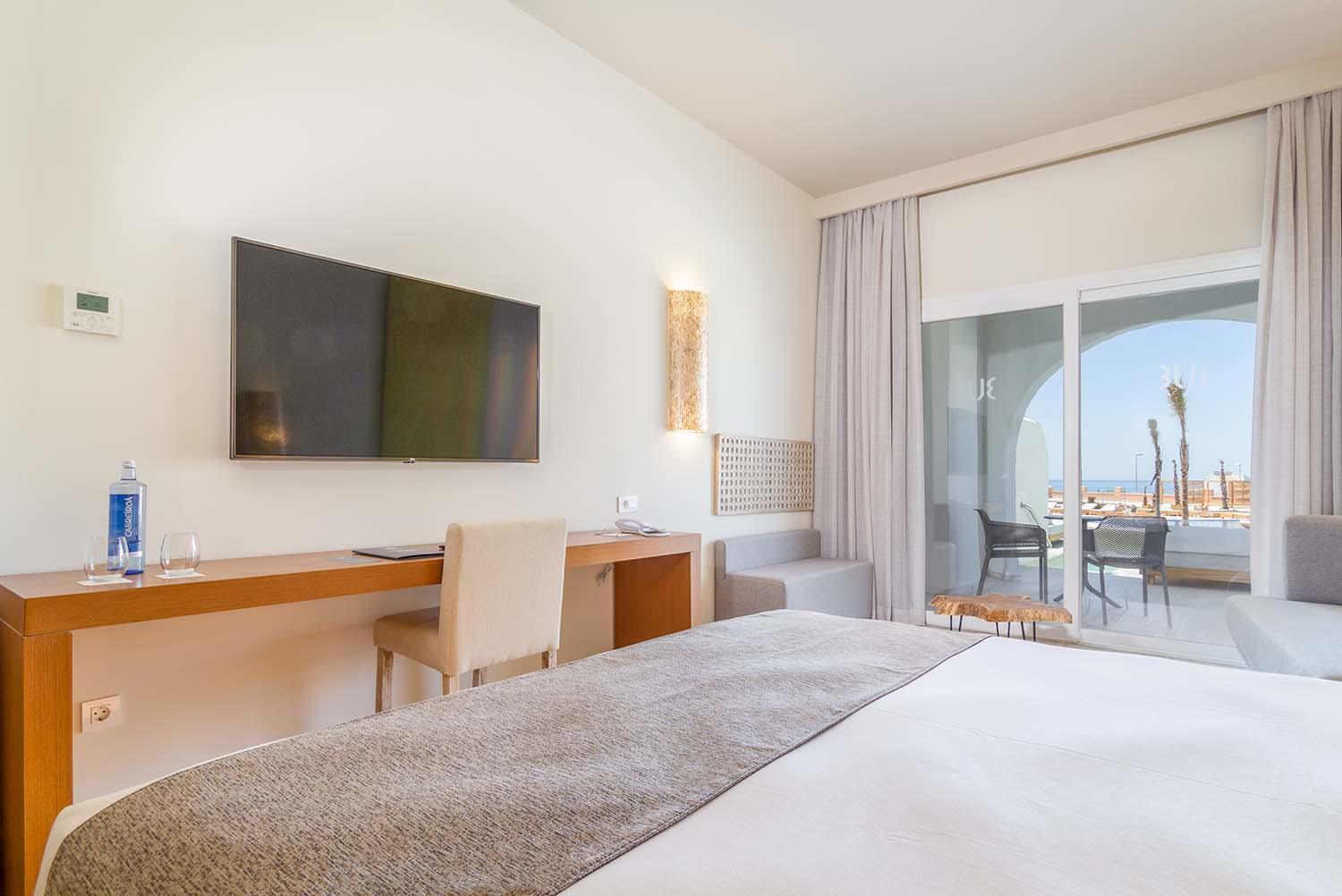 Zahara Beach & Spa By Qhotels - Adults Recommended Захара-де-лос-Атунес Номер фото A room at the hotel